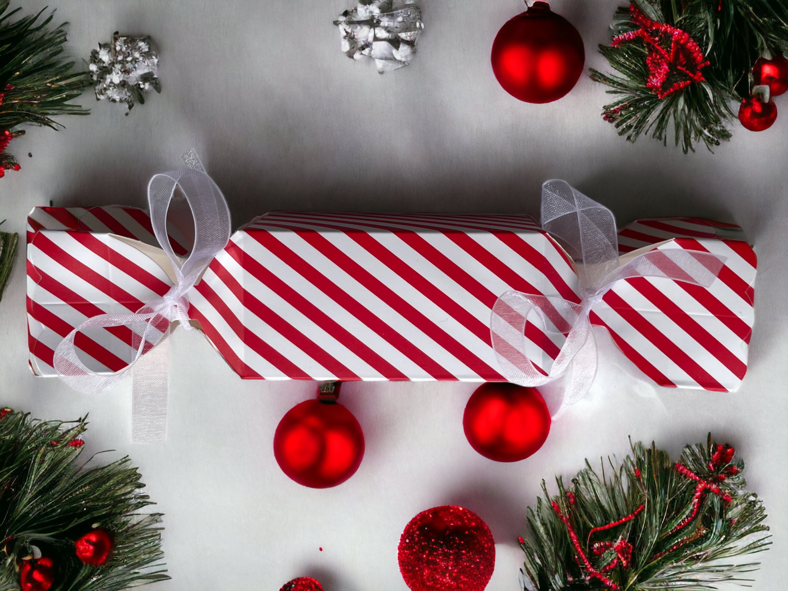 Personalised Fill Your Own Christmas Crackers – Custom Name Reusable Crackers for Gifts, Treats & Surprises