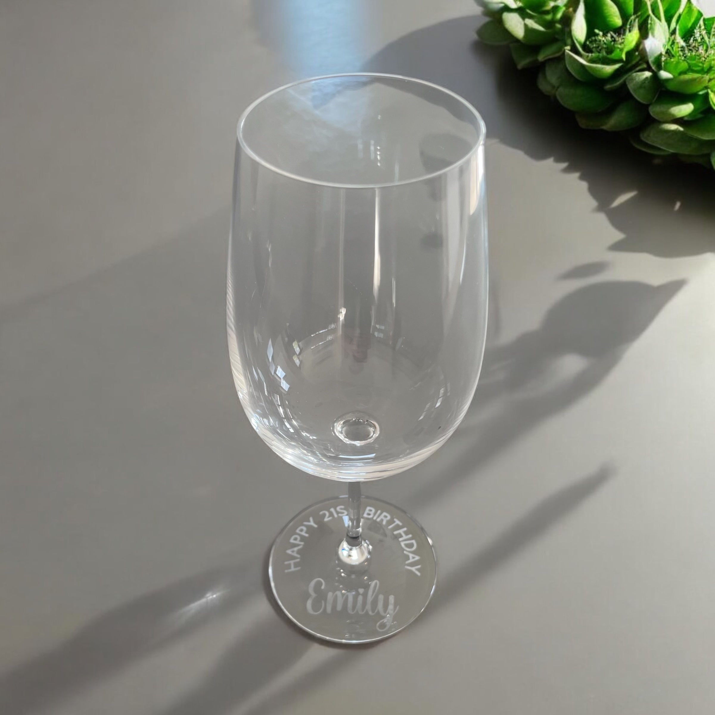 Personalised Engraved Birthday Wine Glass – Custom Name & Age Gift