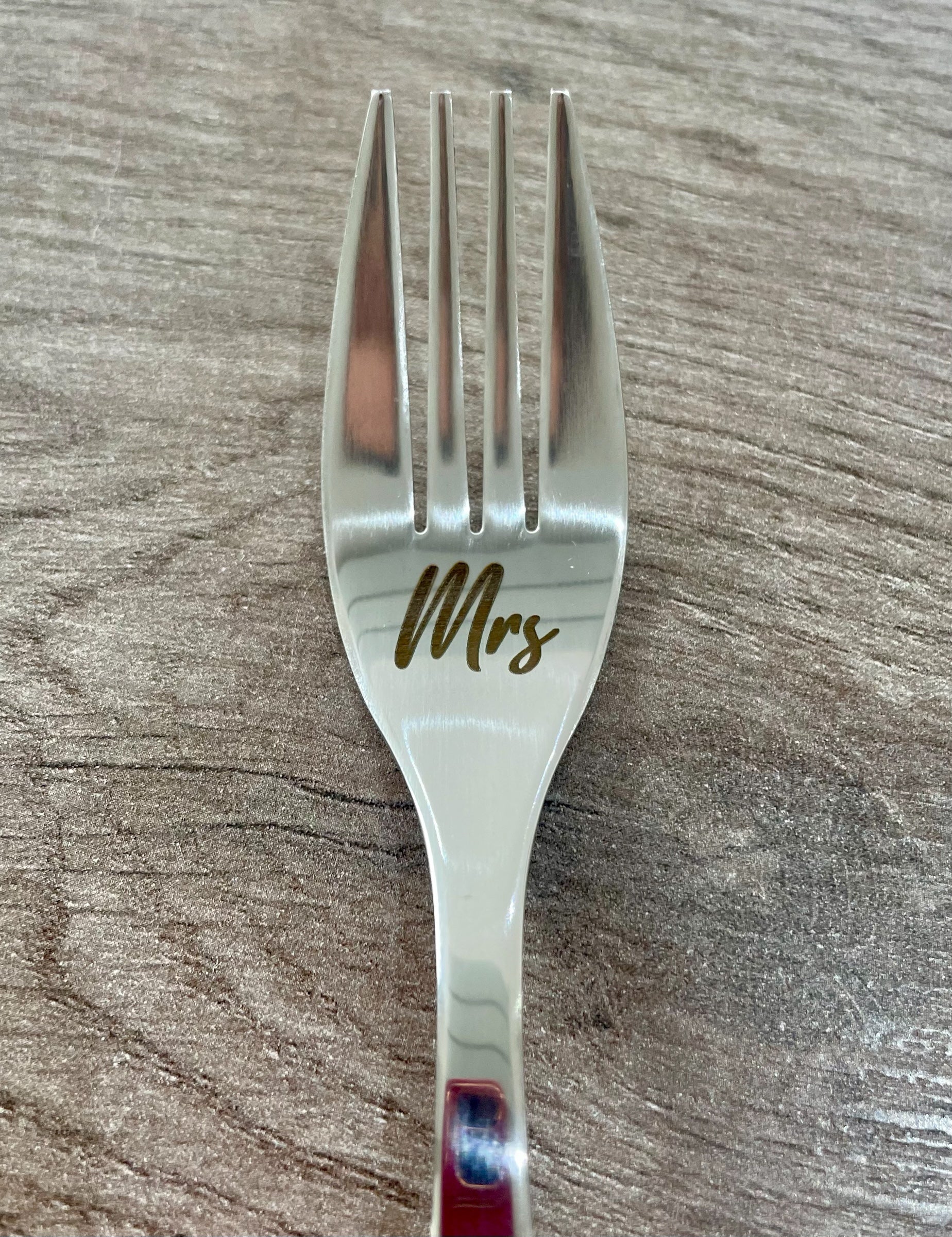 Engraved Mr & Mrs Wedding Cake Fork Set | Personalised Keepsake Cutlery