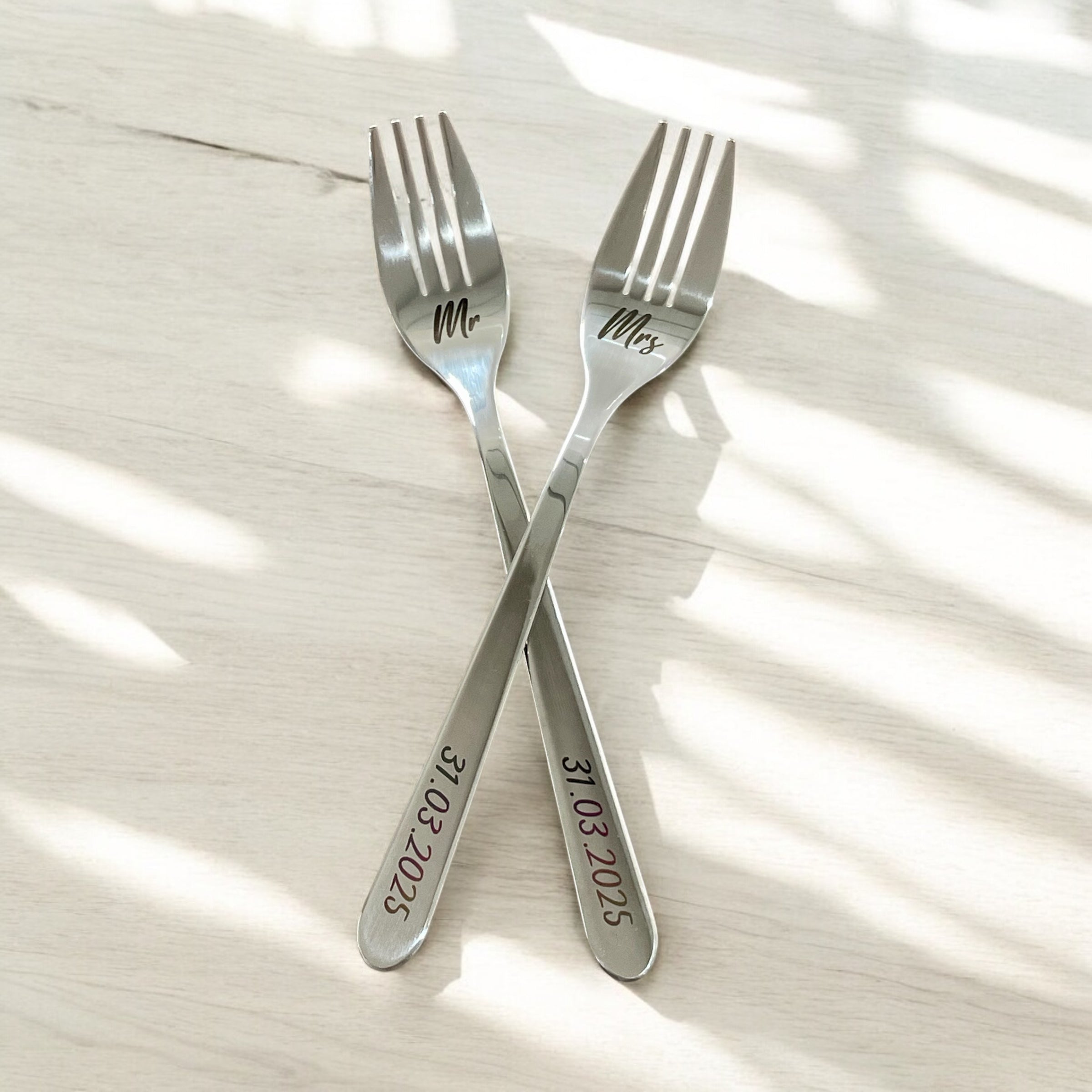 Engraved Mr & Mrs Wedding Cake Fork Set | Personalised Keepsake Cutlery