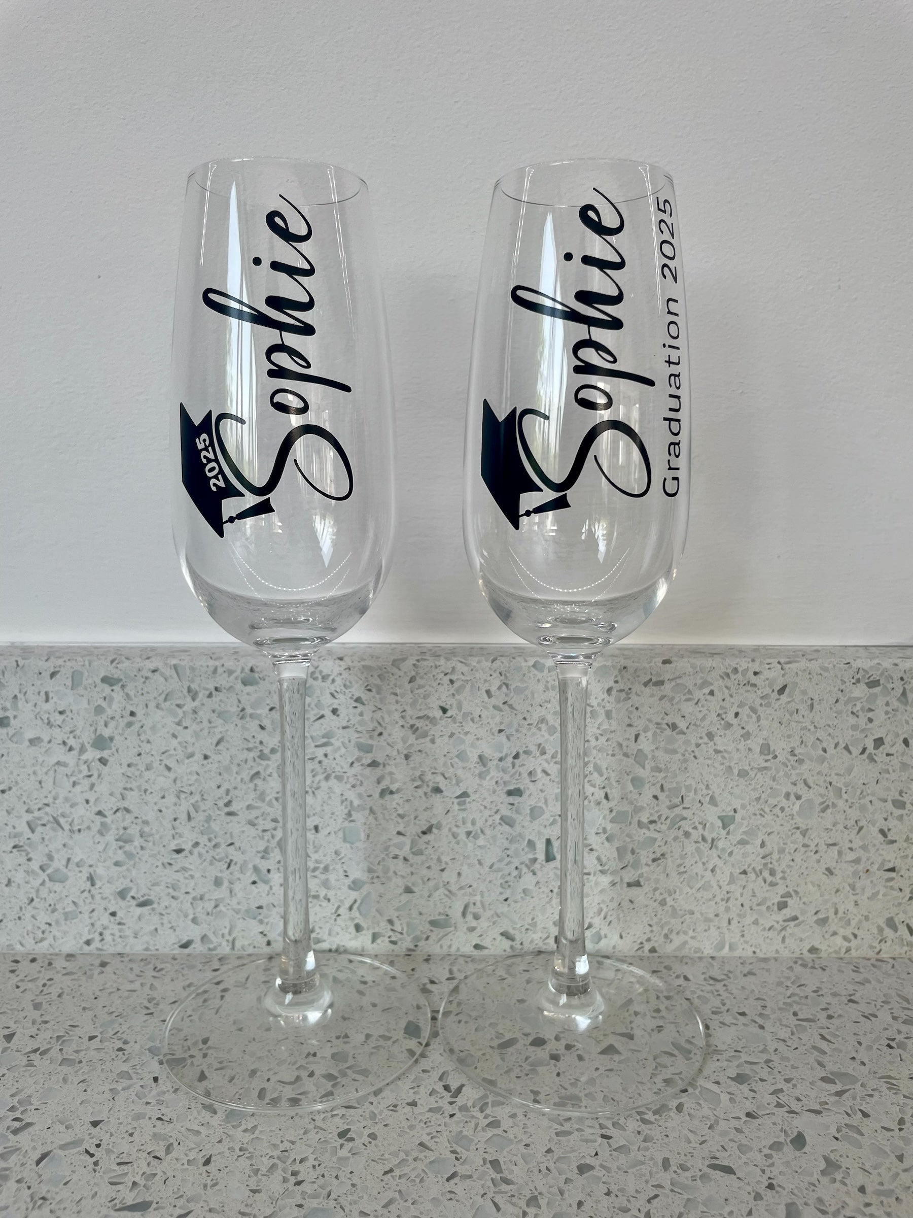 Personalised Graduation Gift Set – Custom Champagne Flute, Hanger & Gift Bag
