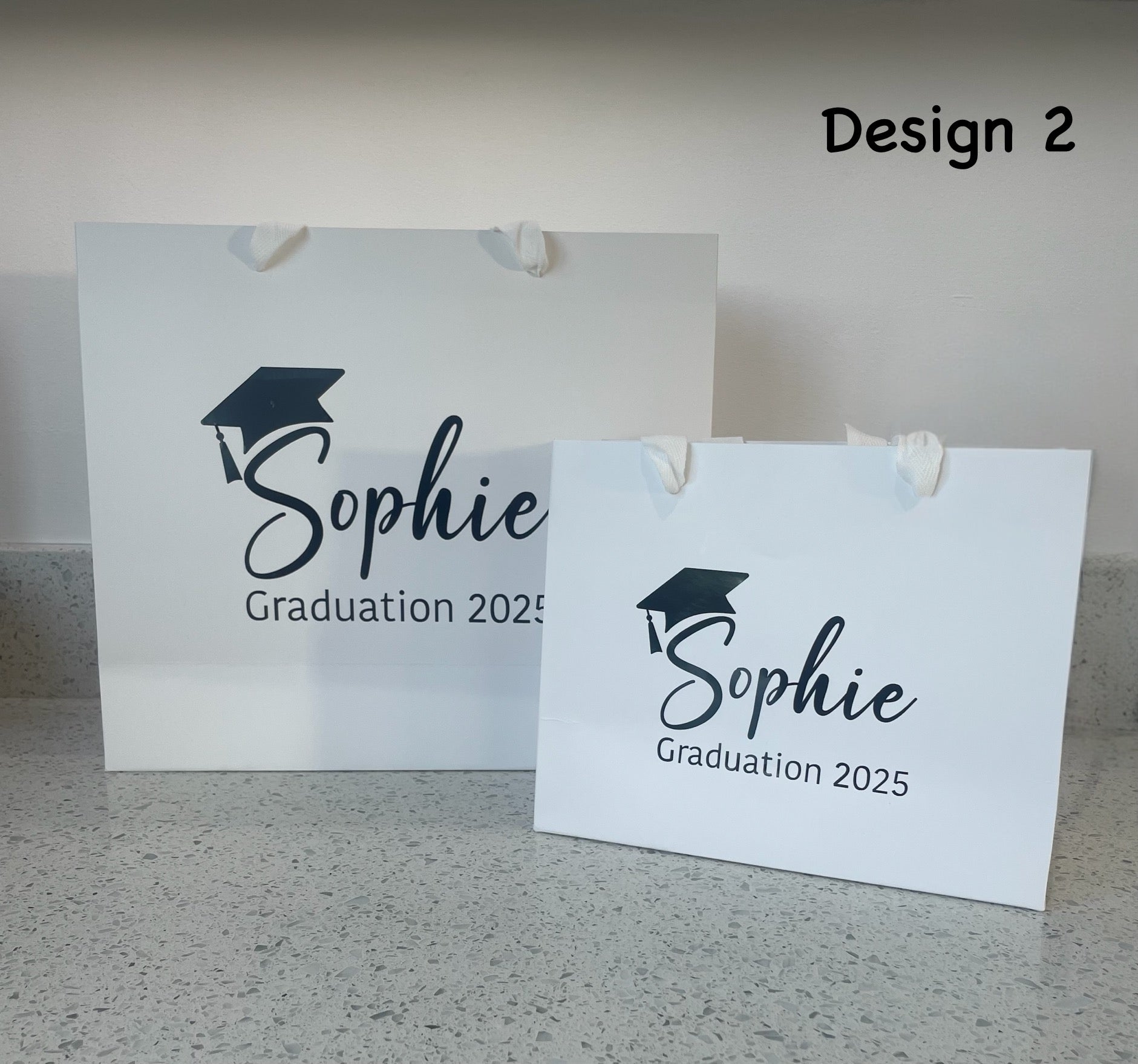 Personalised Graduation Gift Set – Custom Champagne Flute, Hanger & Gift Bag