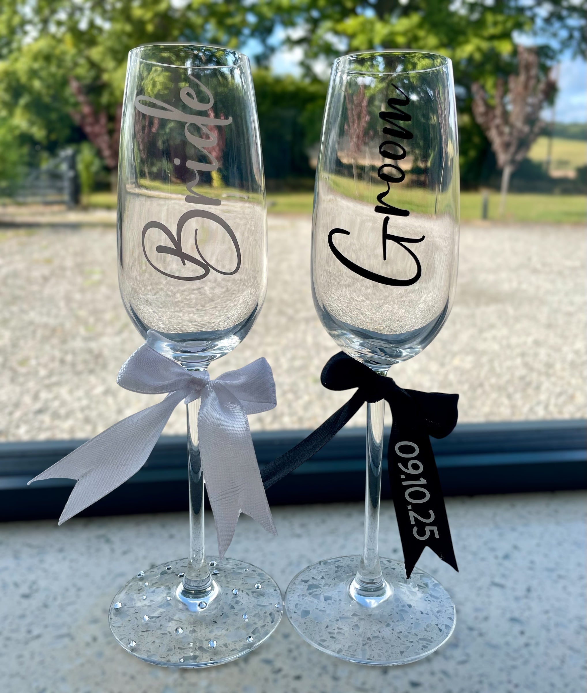 Personalised Wedding Champagne Flutes | Bride & Groom Toasting Glasses
