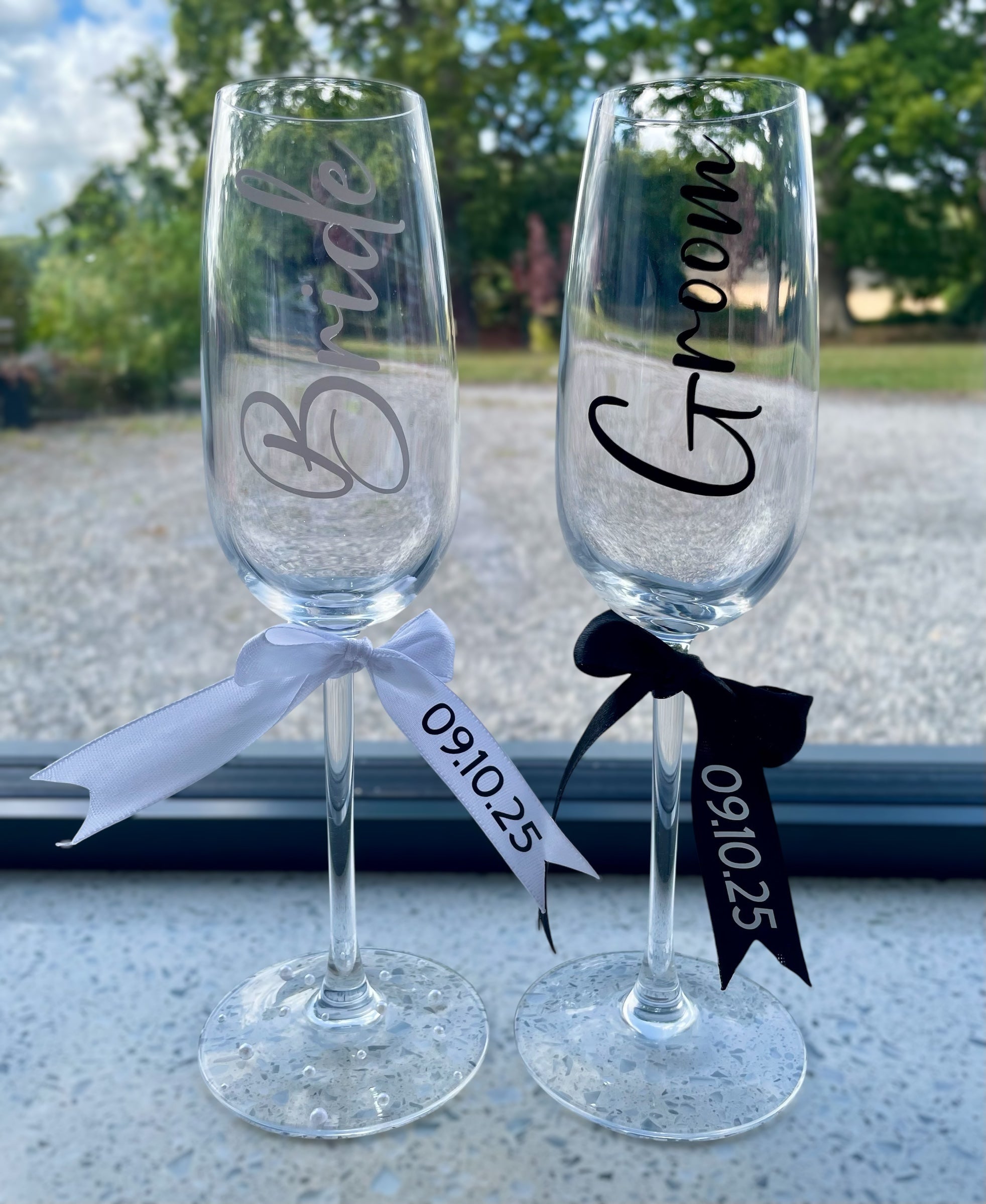 Personalised Wedding Champagne Flutes | Bride & Groom Toasting Glasses