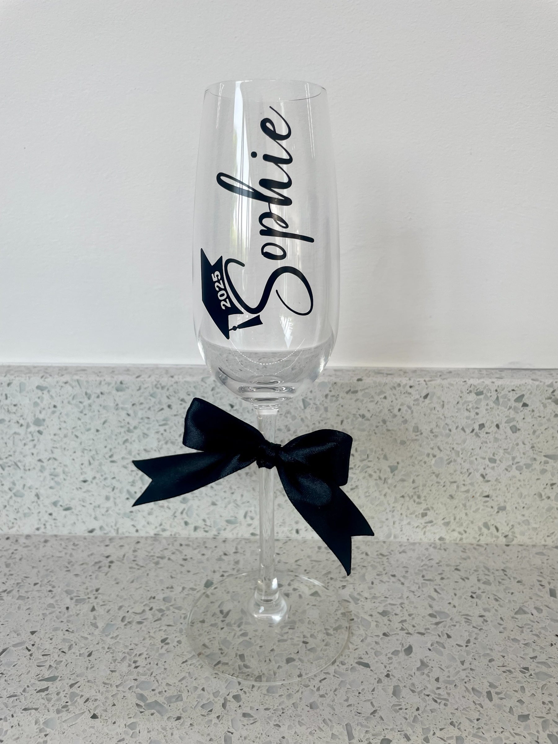 Personalised Graduation Gift Set – Custom Champagne Flute, Hanger & Gift Bag