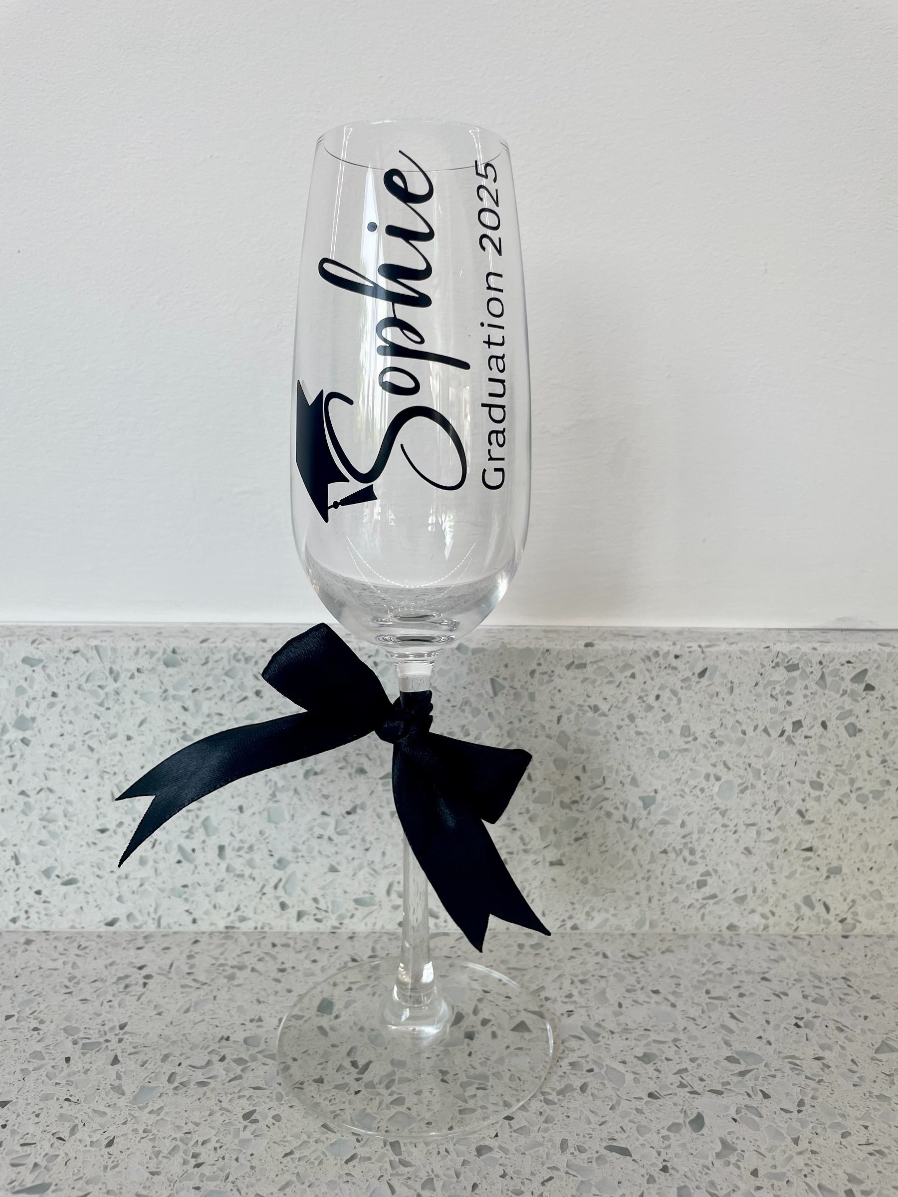 Personalised Graduation Gift Set – Custom Champagne Flute, Hanger & Gift Bag