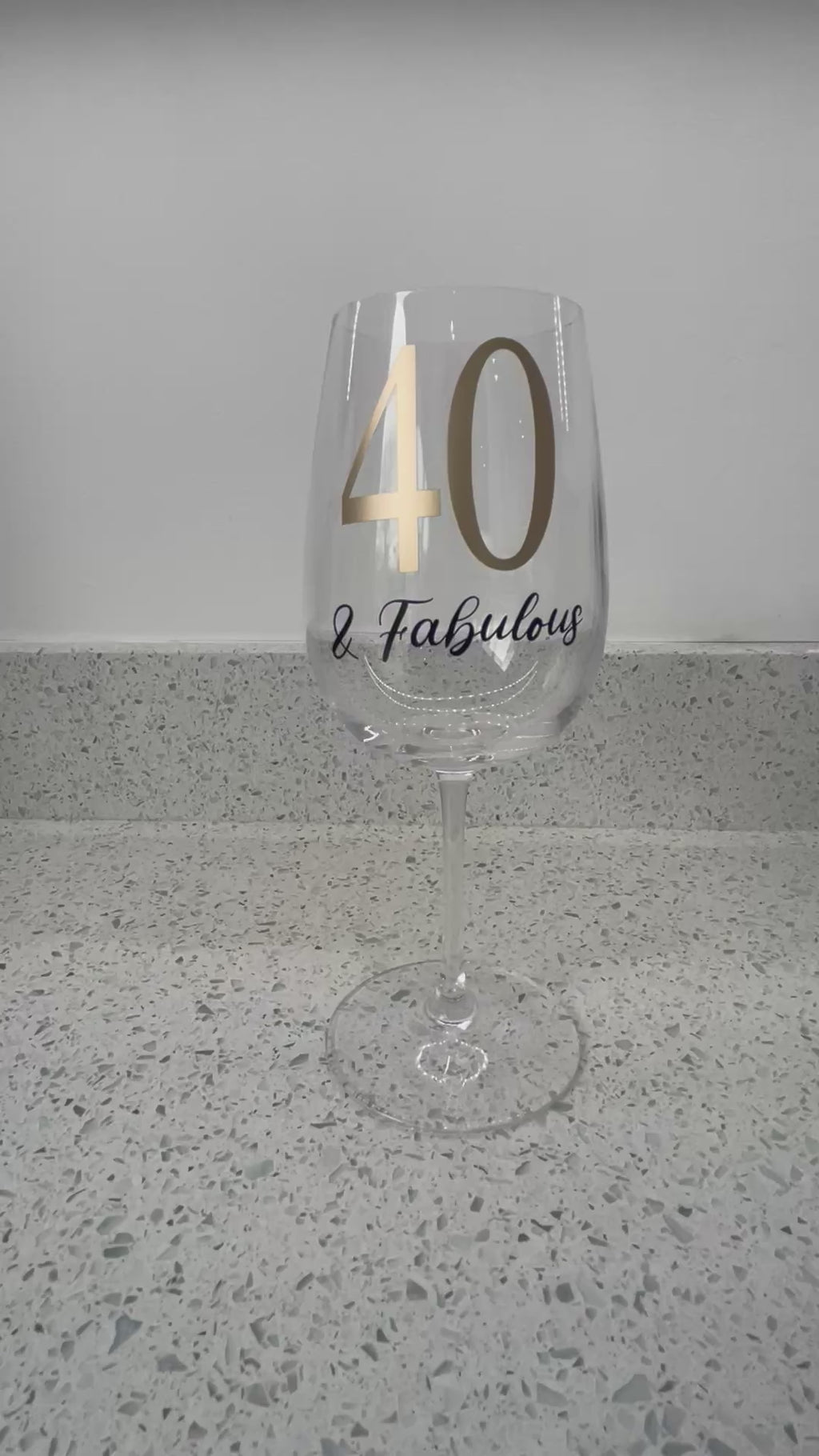 Personalised Age Wine Glass – Custom 30th or 40th Birthday Gift with Choice of Vinyl Colour